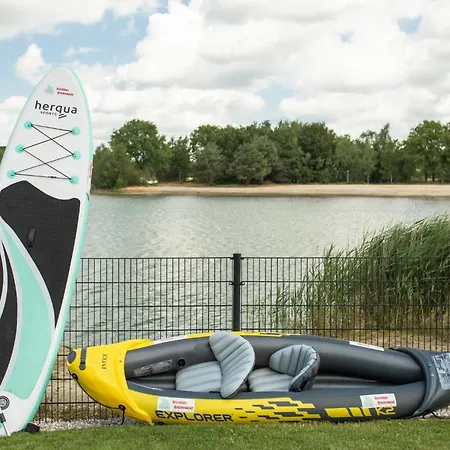 Drents Genieten - Lavendelheide Met Uitzicht Op Het Water Erm Extérieur photo